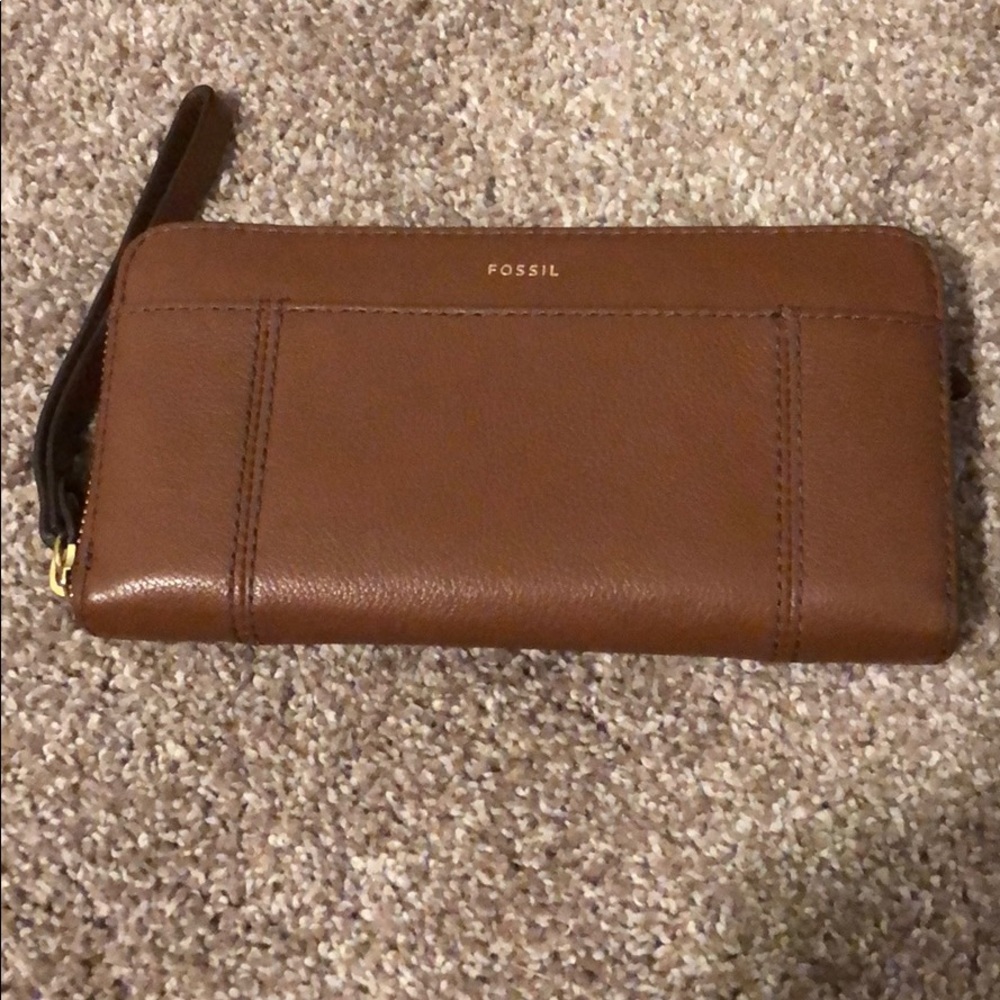 Fossil Wristlet